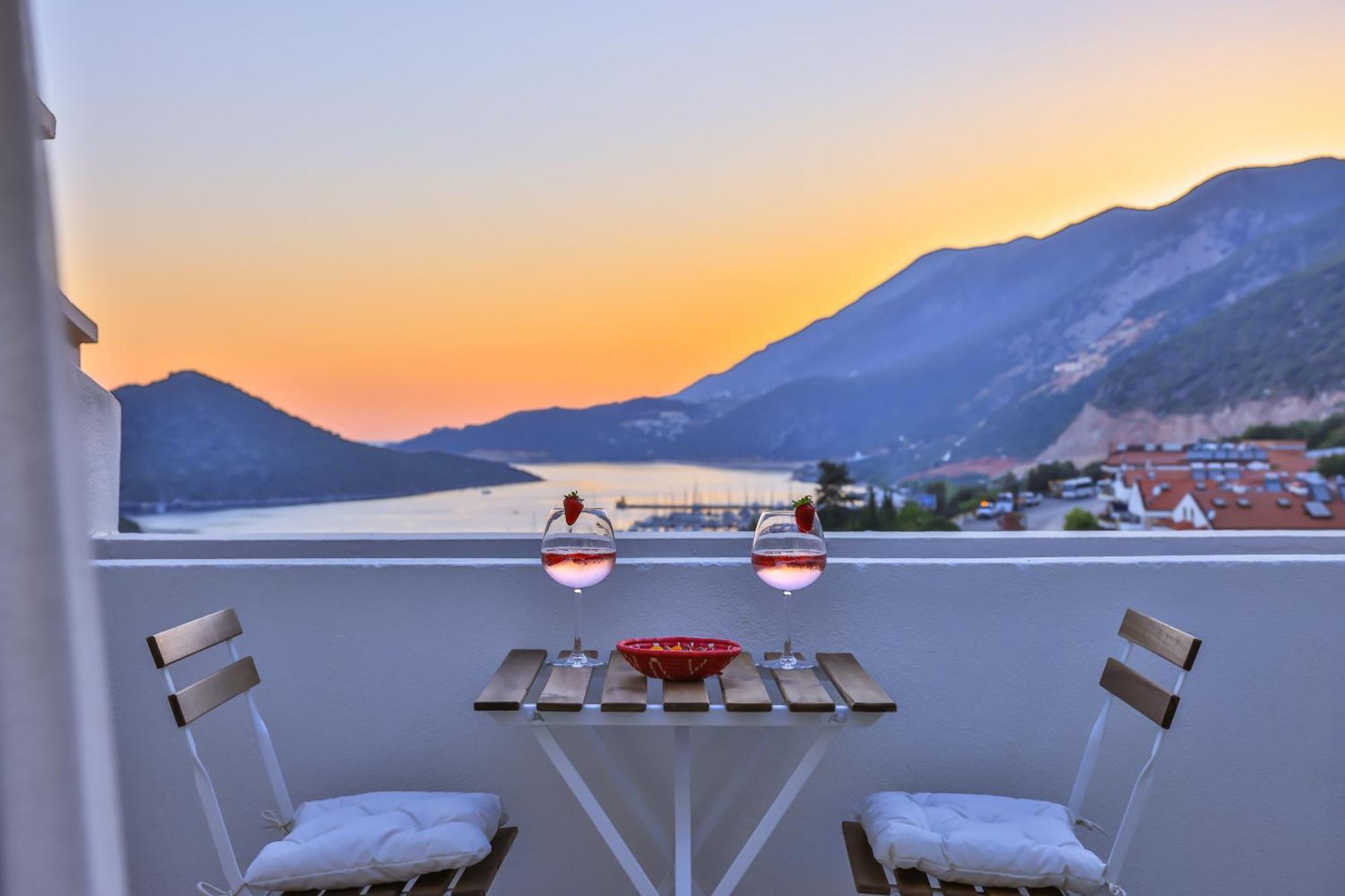 Carruba Boutique Hotel 카스 외부 사진